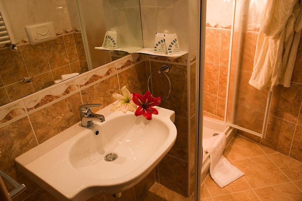 Hotel Plaza Gabicce Mare Eksteriør bilde