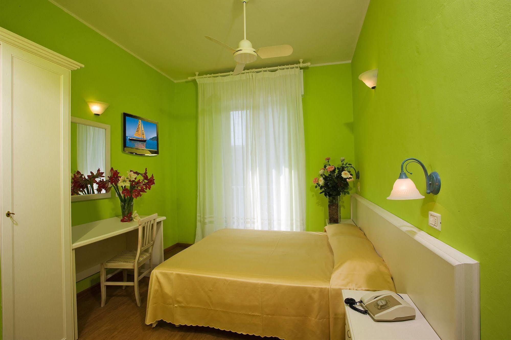 Hotel Plaza Gabicce Mare Eksteriør bilde